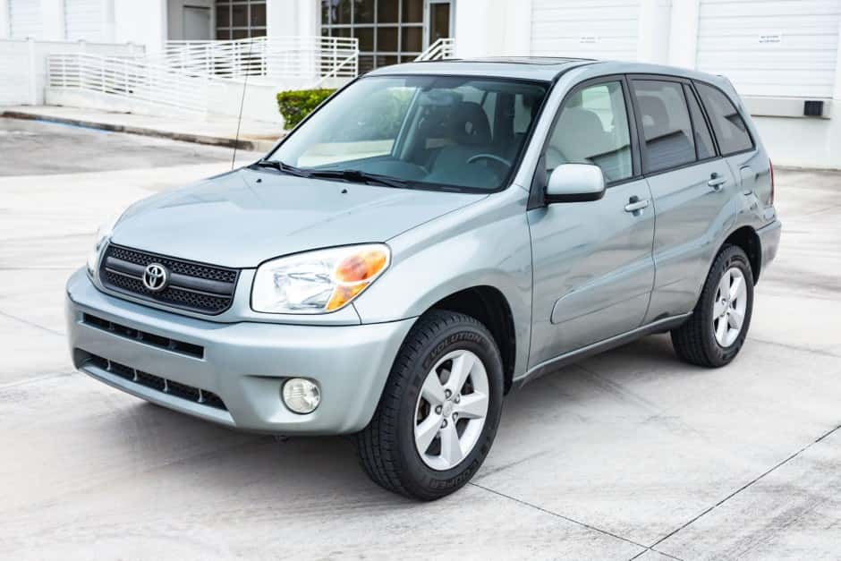 2005 Toyota RAV4 sold for $10,294