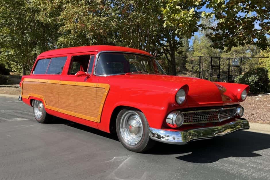 1955 Ford Country Squire sold for $18,500