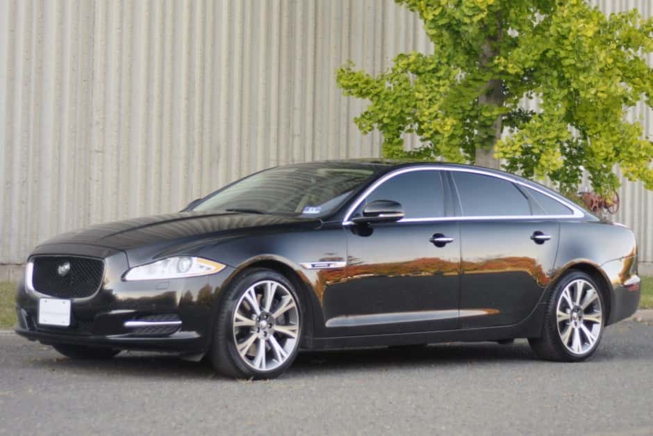 2011 Jaguar X351 XJ (2010-2019) sold for $10,000