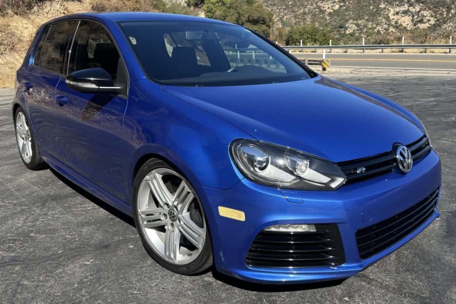 2013 Volkswagen Golf R sold for $19,750