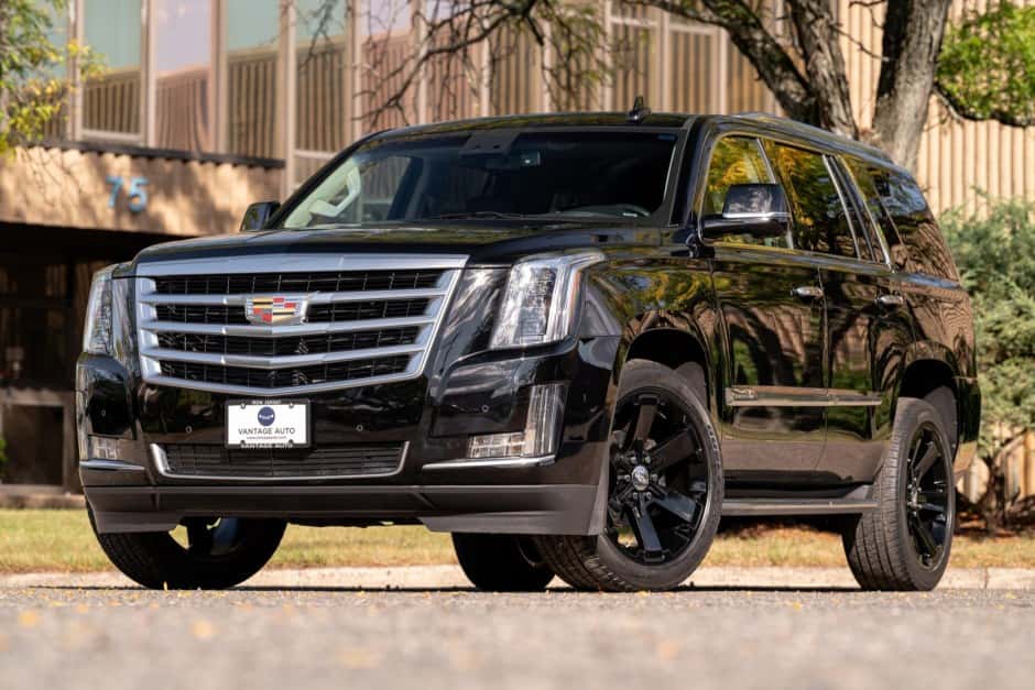 2015 Cadillac Escalade K2XL (2015-2020) sold for $35,250