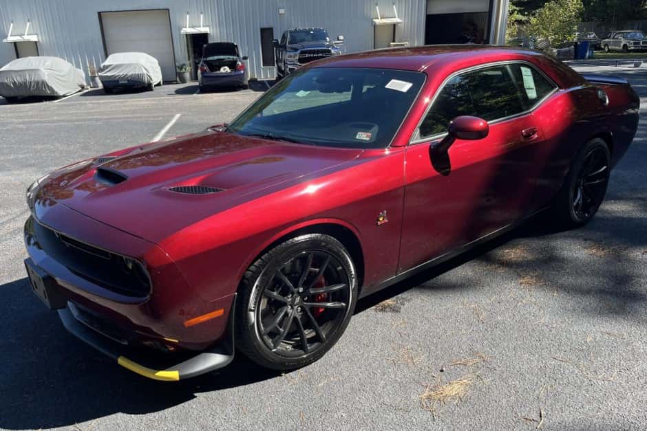 2023 Dodge Challenger (non-SRT, 2009-2023) sold for $40,250
