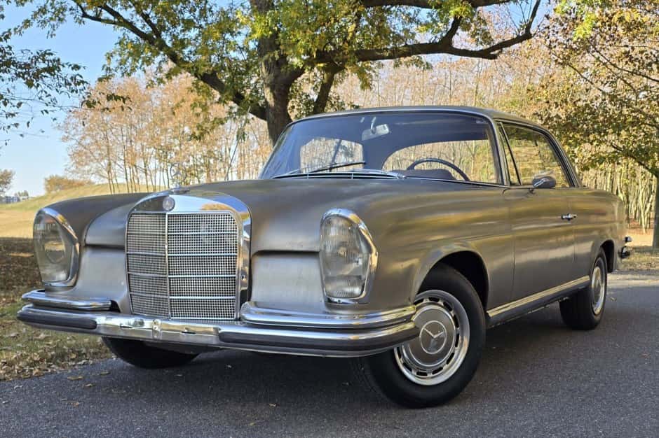 1966 Mercedes-Benz W111 Coupe & Cabriolet sold for $12,000