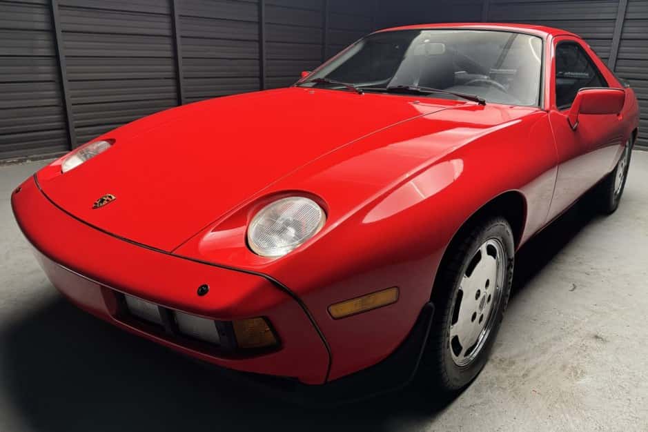 1986 Porsche 928 sold for $22,500