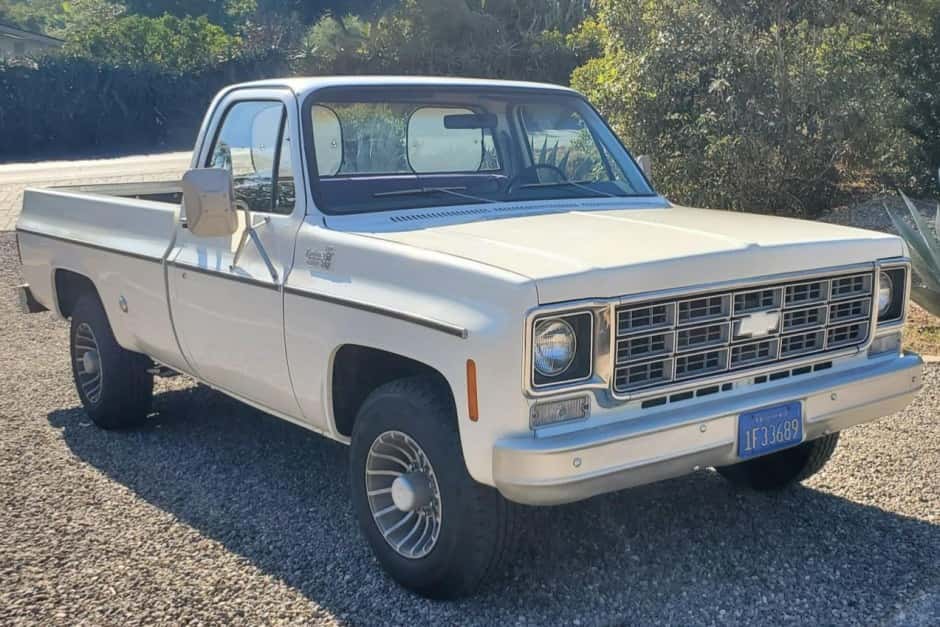 1977 Chevrolet C/K (1973-1991) sold for $9,100