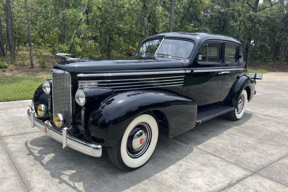1938 LaSalle Series 50 sold for $18,100