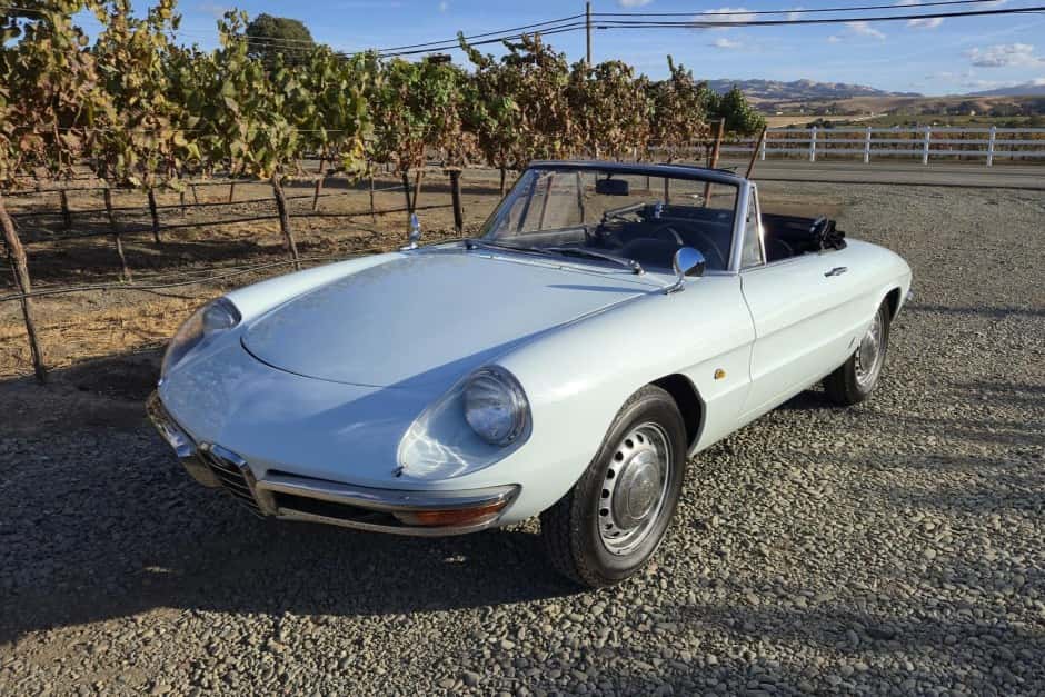 1967 Alfa Romeo 105/115 Spider Series 1 sold for $21,500