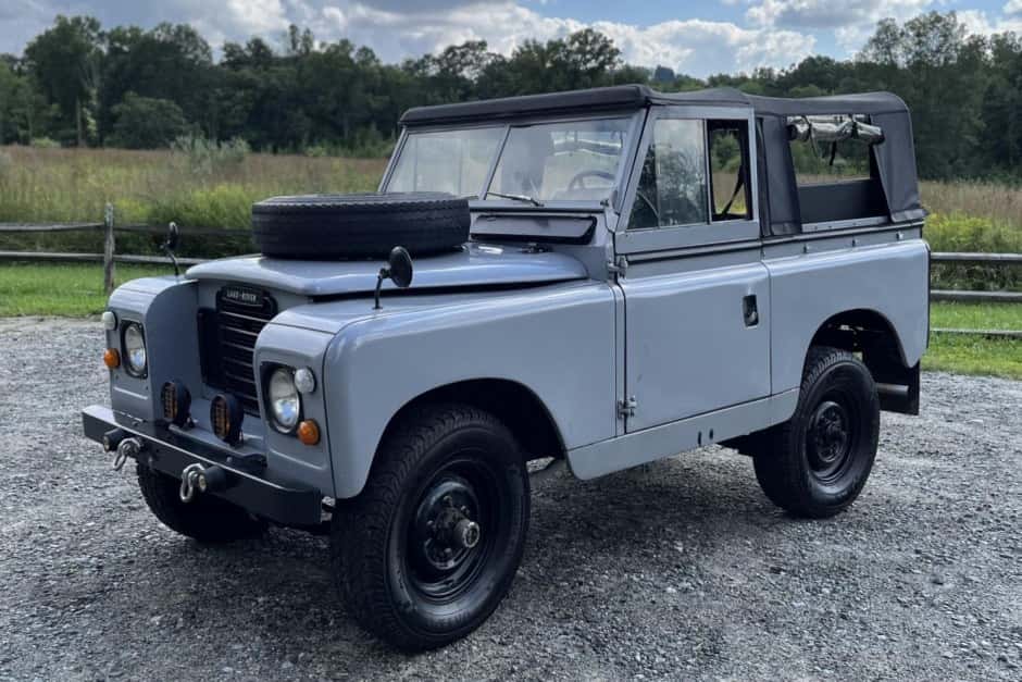 1968 Land Rover Series 88 sold for $20,000
