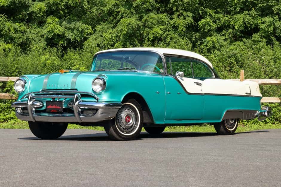 1955 Pontiac Star Chief sold for $23,000