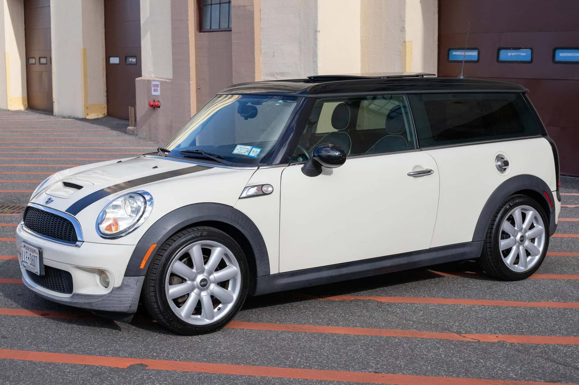 2008 MINI Cooper Clubman sold for $3,690