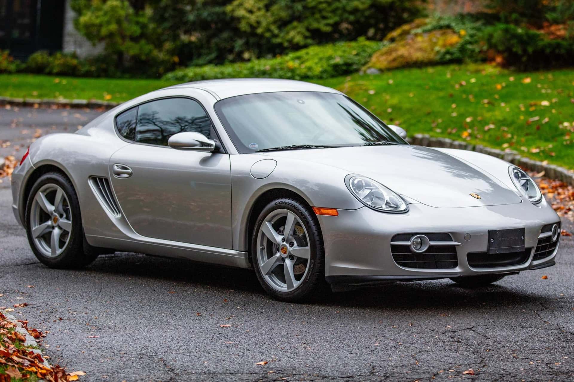 2007 Porsche 987 Cayman sold for $29,000