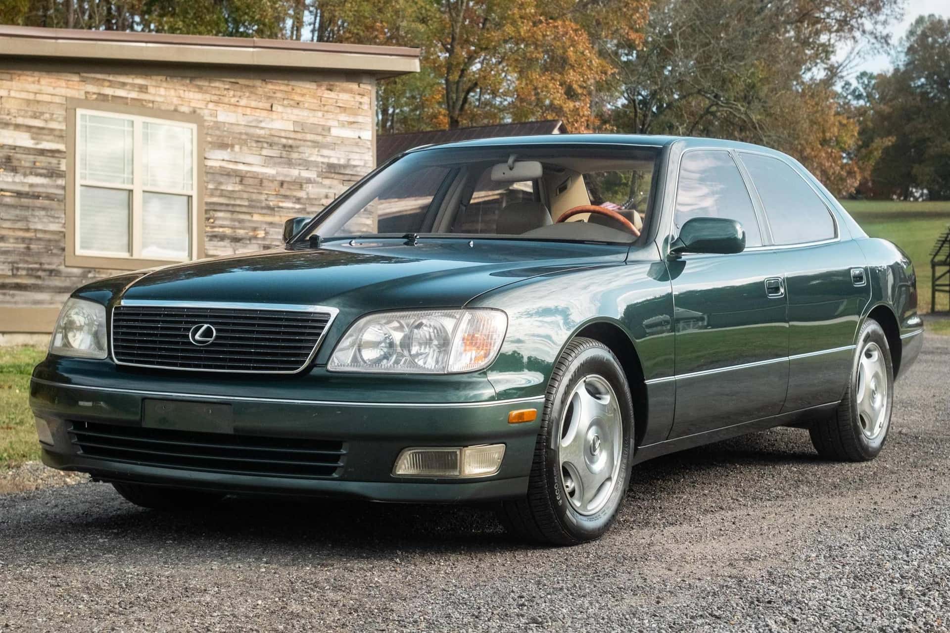 1999 Lexus LS sold for $10,100