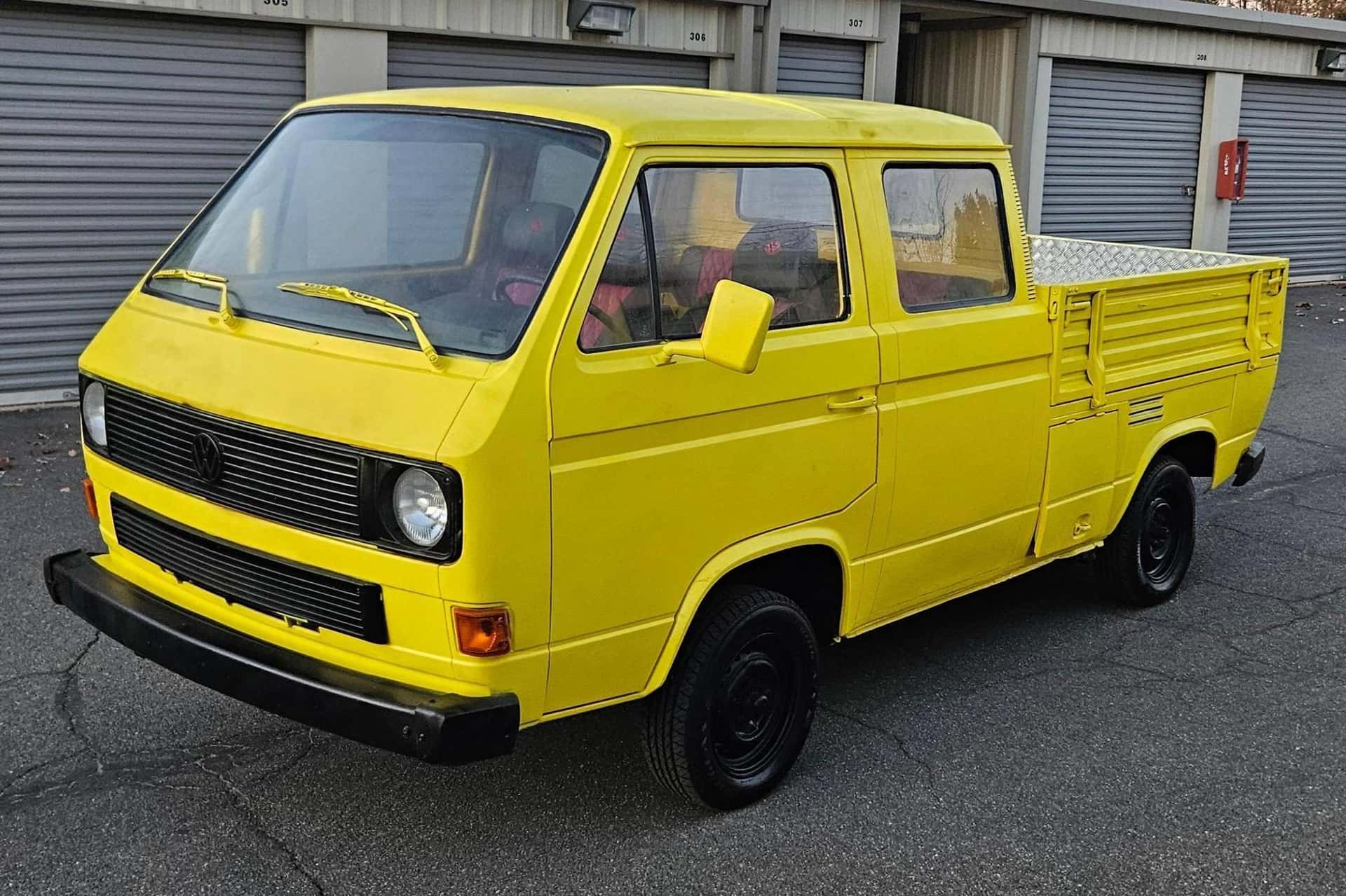 1987 Volkswagen Type 2 sold for $4,900