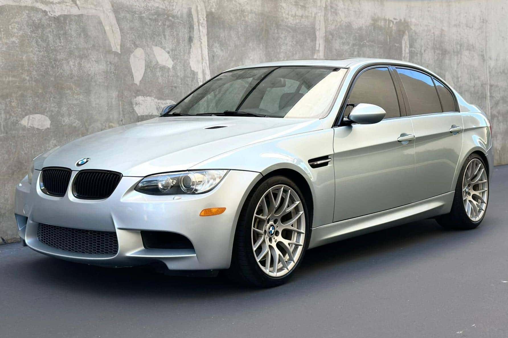2011 BMW E9X M3 sold for $27,800