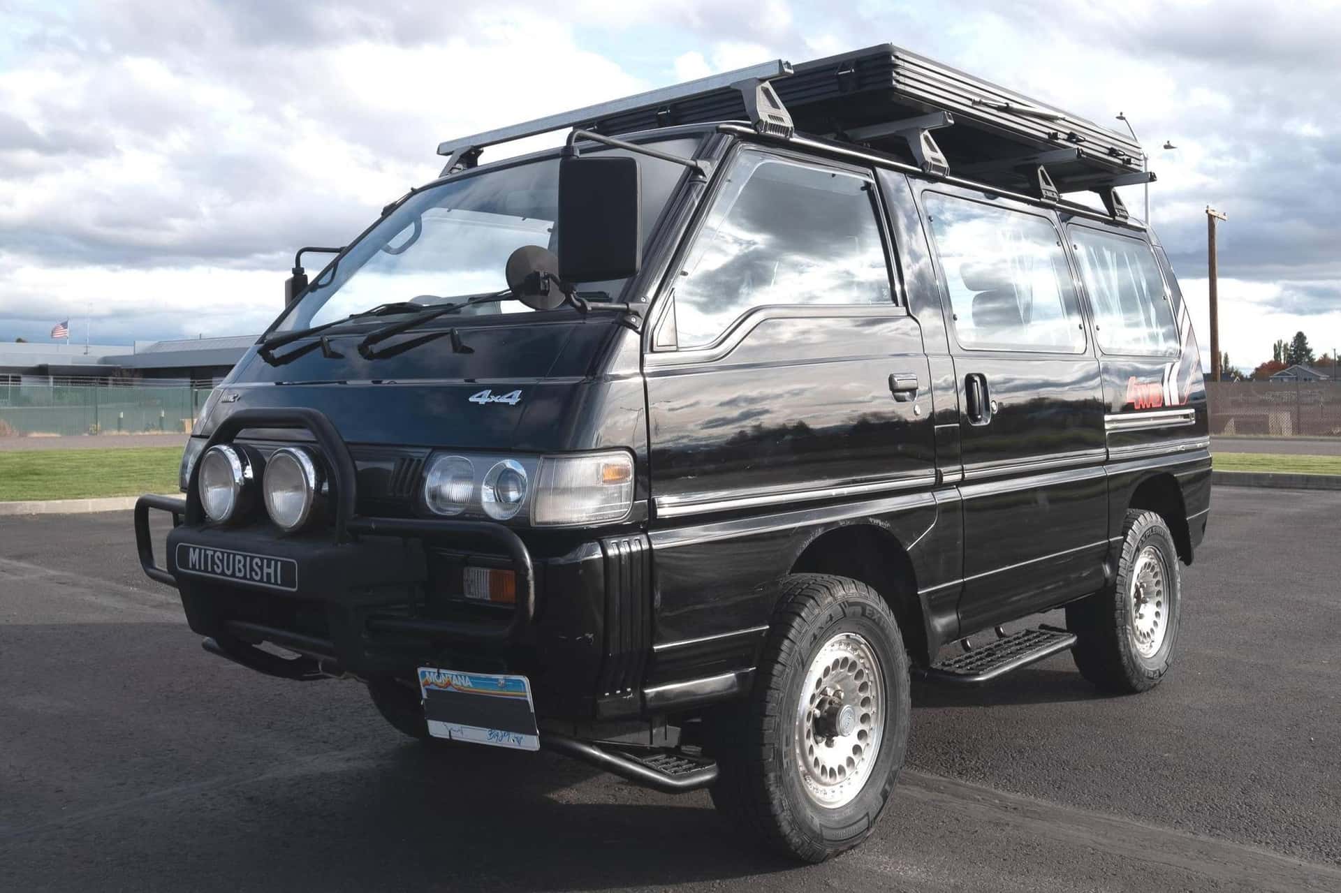 1991 Mitsubishi Delica sold for $15,500