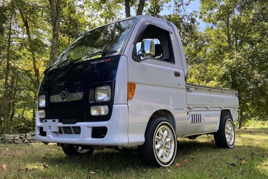 1997 Daihatsu Hijet sold for $0