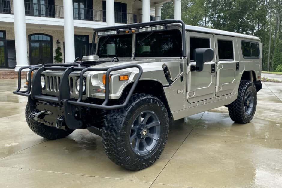 2006 Hummer H1 sold for $0