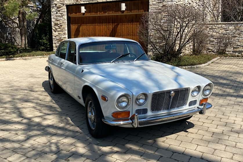 1971 Jaguar XJ Series 1 (1968-1973) sold for $0