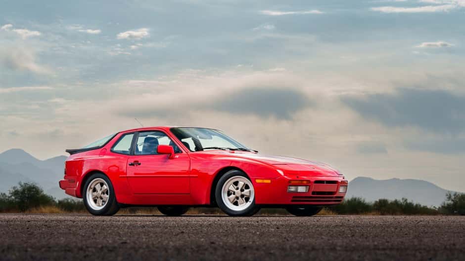 1986 Porsche 944 Turbo sold for $30,250