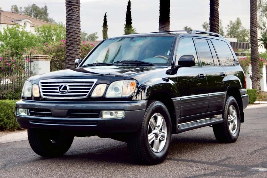 2006 Lexus LX470 sold for $27,500