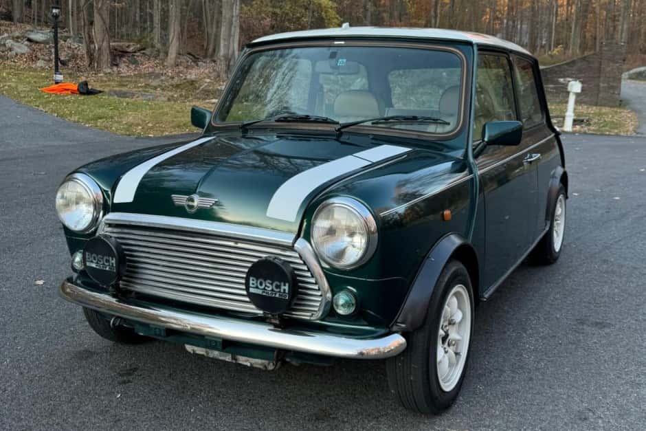 1998 Mini Mk VI & Mk VII sold for $15,000