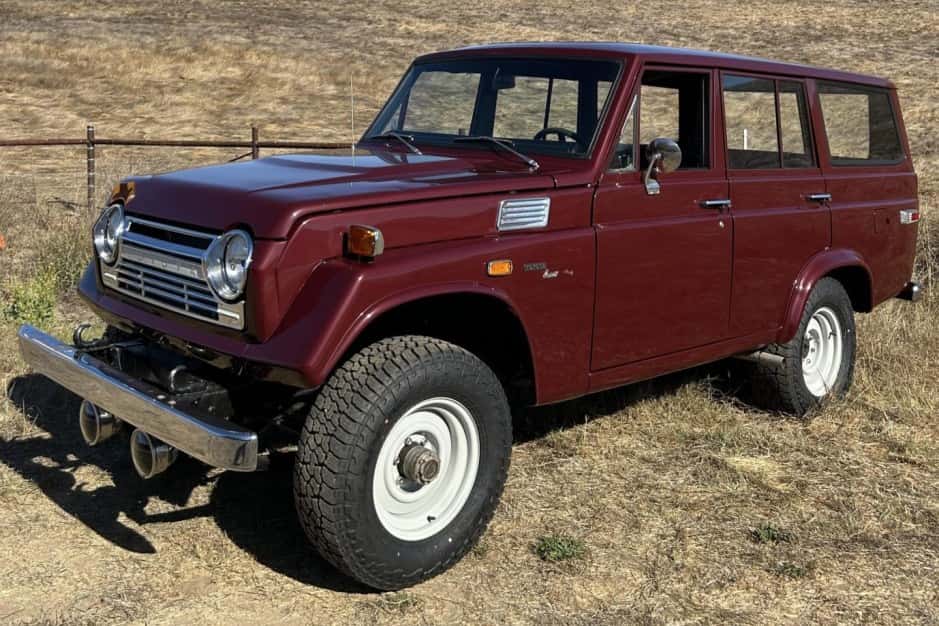1973 Toyota Land Cruiser FJ55 sold for $25,000