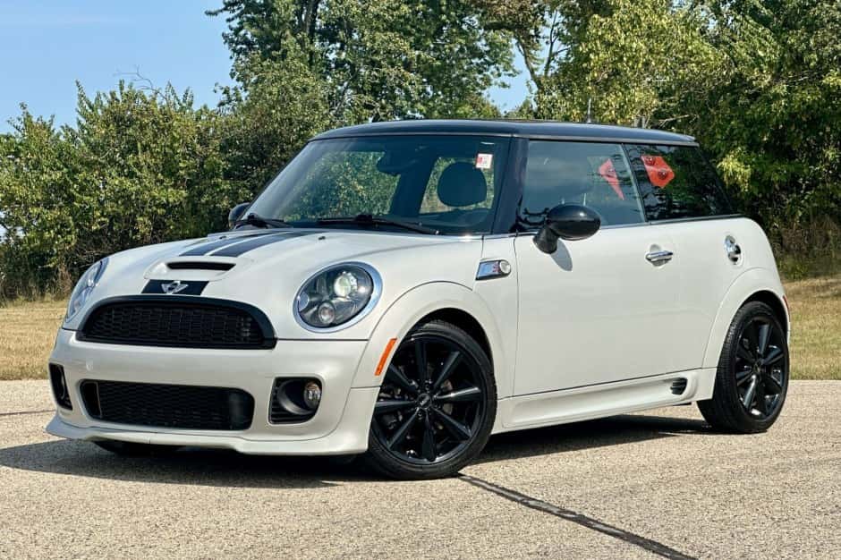 2011 Mini R56 Cooper, Cooper S, and John Cooper Works sold for $10,567