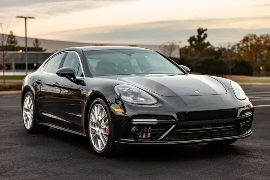 2017 Porsche Panamera sold for $67,000