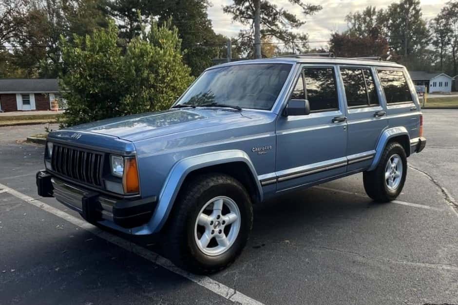 1989 Jeep XJ Cherokee sold for $6,000