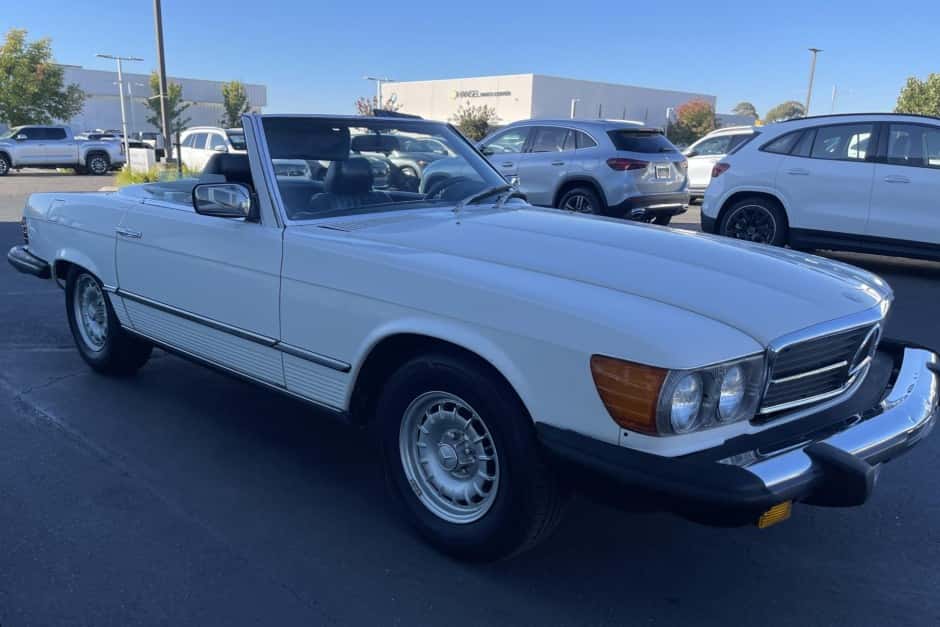 1983 Mercedes-Benz R107 SL sold for $7,100