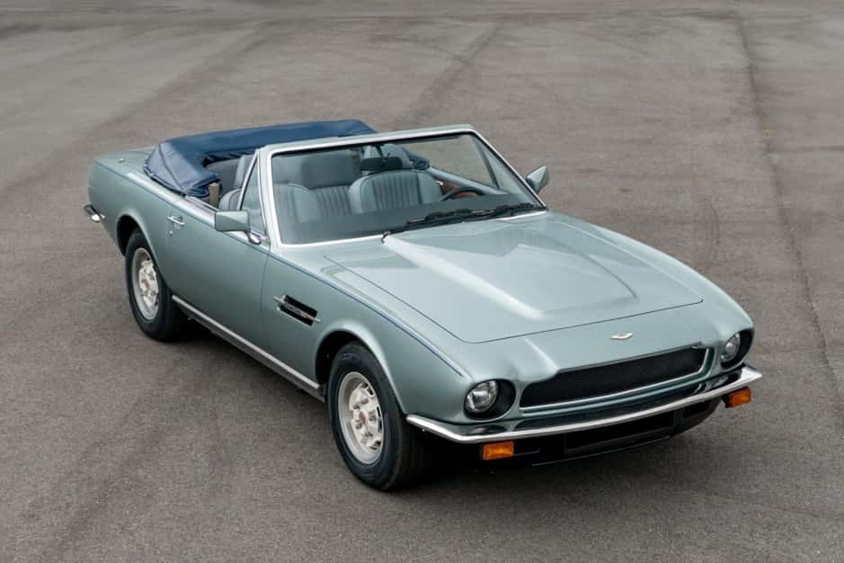 1980 Aston Martin V8 (1977-1989) sold for $122,500