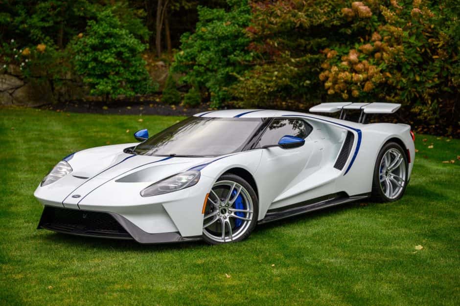 2021 Ford GT 2nd Generation sold for $895,000