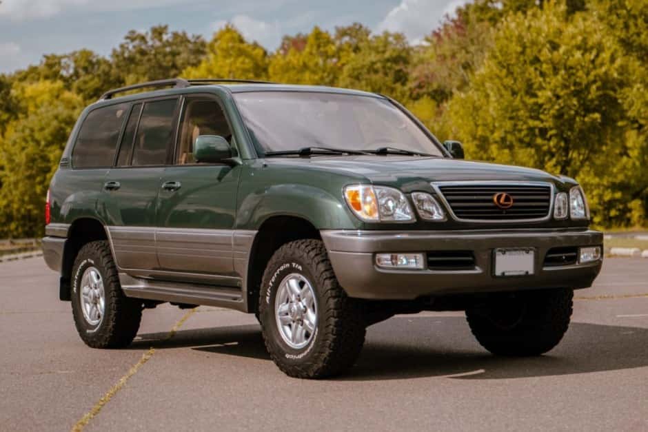 1999 Lexus LX470 sold for $16,500