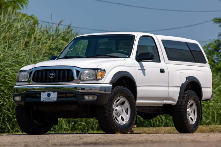 2001 Toyota Tacoma (N1X0 1995-2005) sold for $30,100