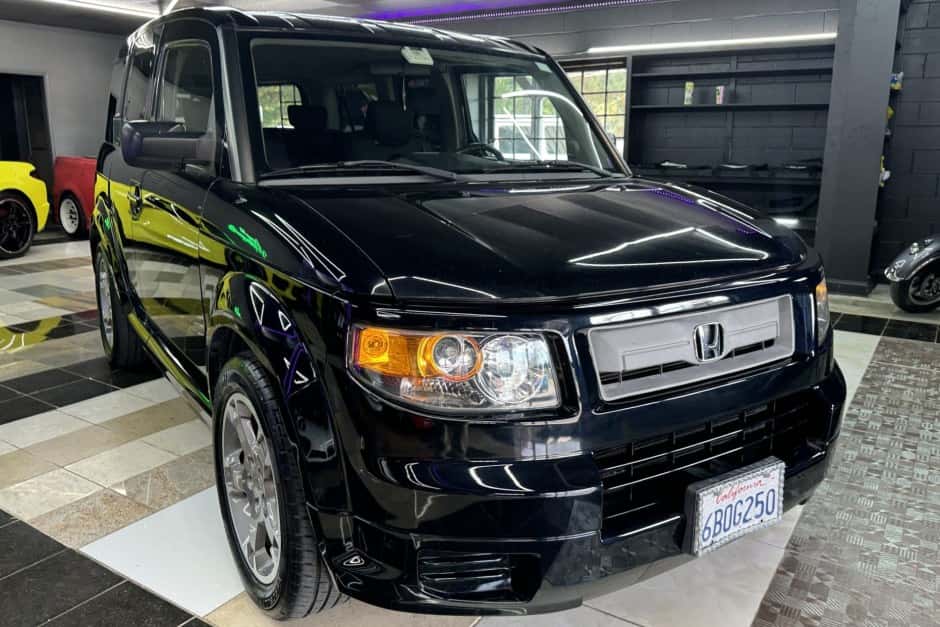 2008 Honda Element sold for $12,008