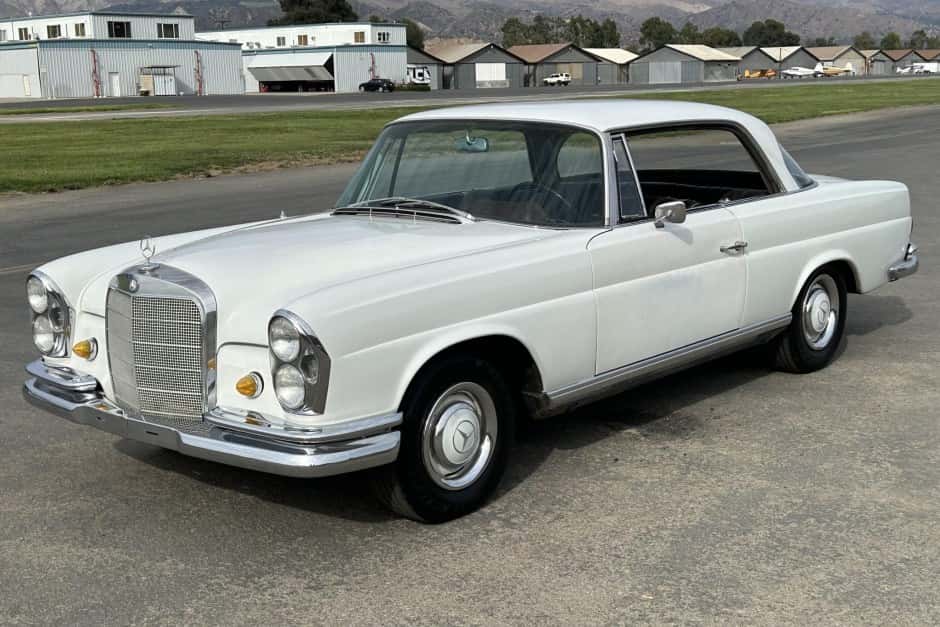 Mercedes-Benz W111 Coupe & Cabriolet classic car