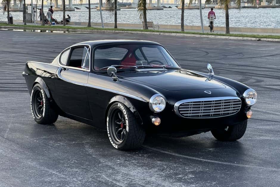 1965 Volvo P1800/1800 sold for $32,215