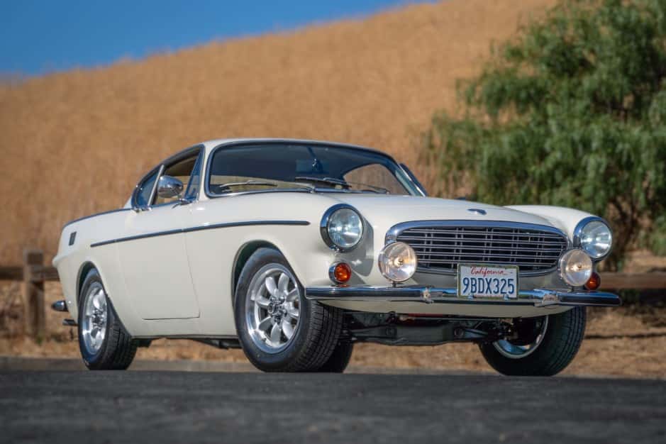 1970 Volvo P1800/1800 sold for $32,000