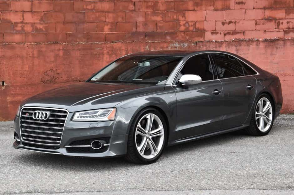 2015 Audi S8 sold for $31,900