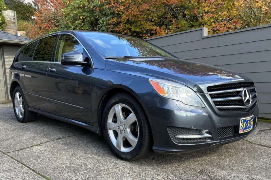 2012 Mercedes-Benz W251 R-Class sold for $13,650