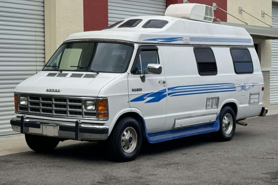 1992 Dodge Ram Van sold for $5,000