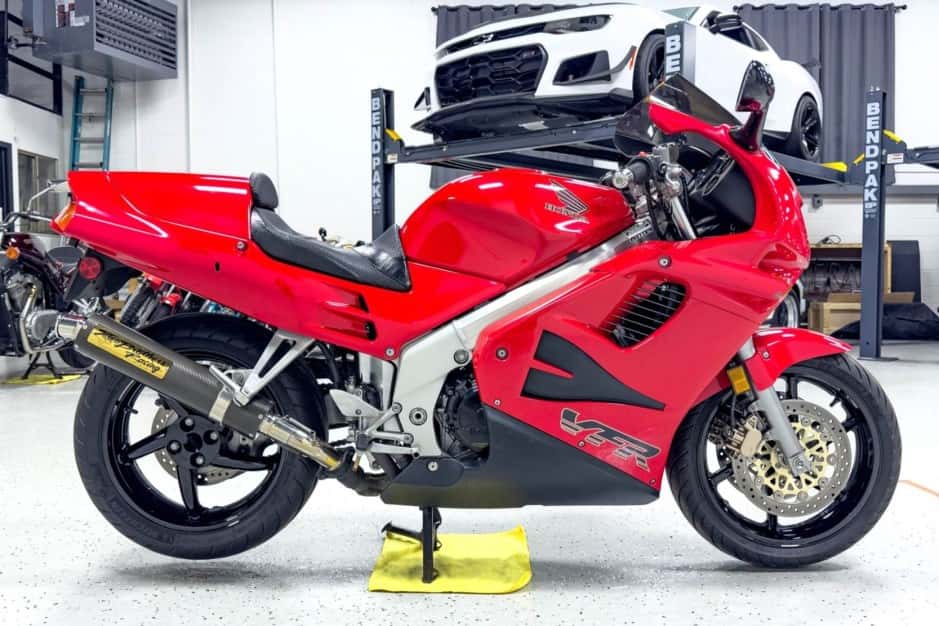 1994 Honda VF & VFR sold for $4,000