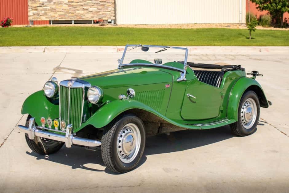 1952 MG TD sold for $9,500