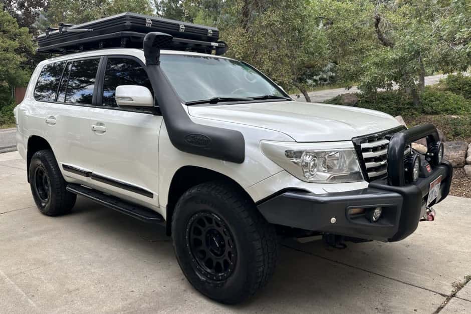 2013 Toyota Land Cruiser 200-Series sold for $34,000