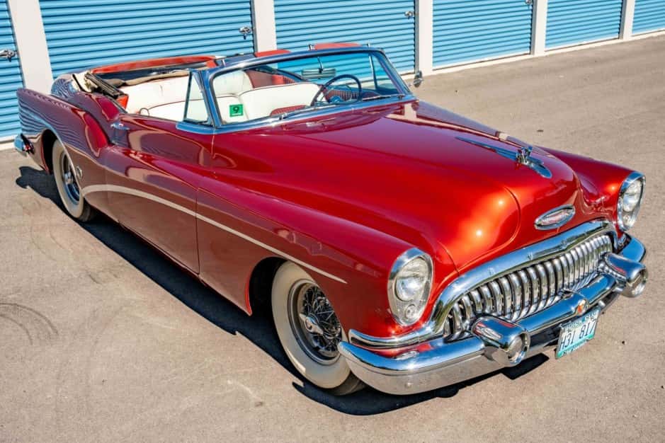 1953 Buick Skylark sold for $29,000