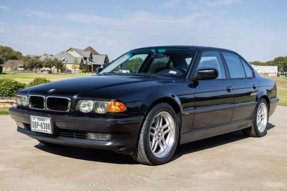 1999 BMW E38 7-Series sold for $15,725