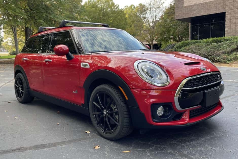 2017 Mini  sold for $19,250