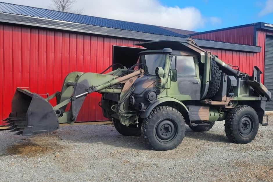 1990 Mercedes-Benz Unimog sold for $19,900
