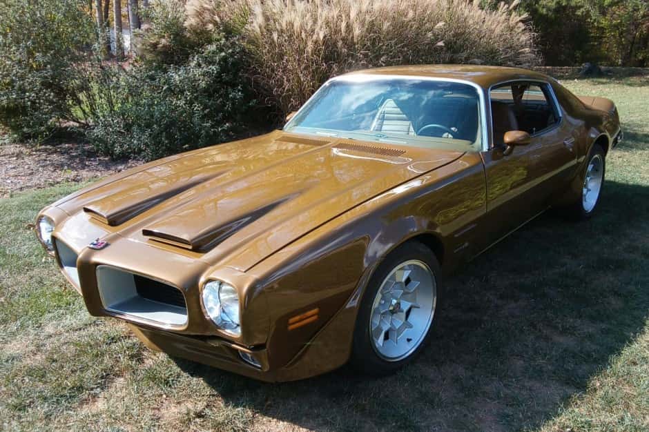 1971 Pontiac Firebird (1970-1981) sold for $33,000