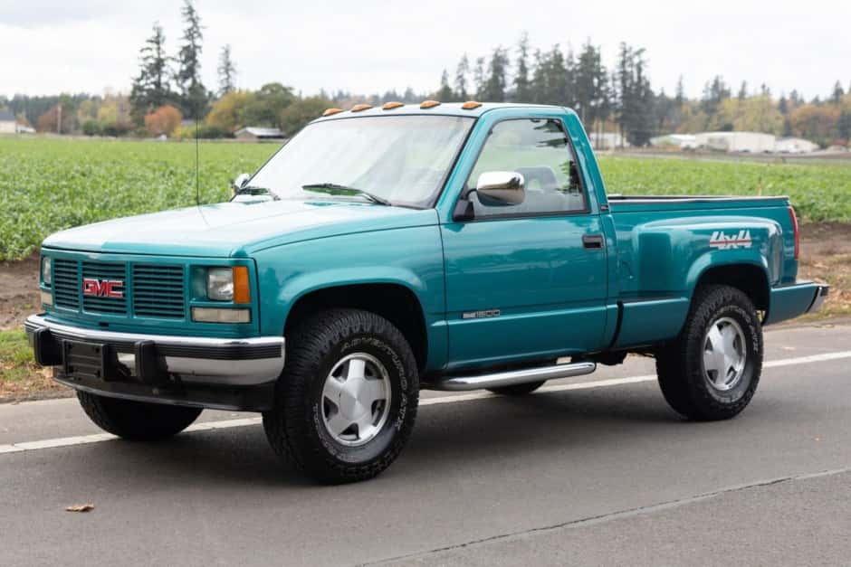 1993 GMC Sierra (GMT400 1988-2002) sold for $14,000
